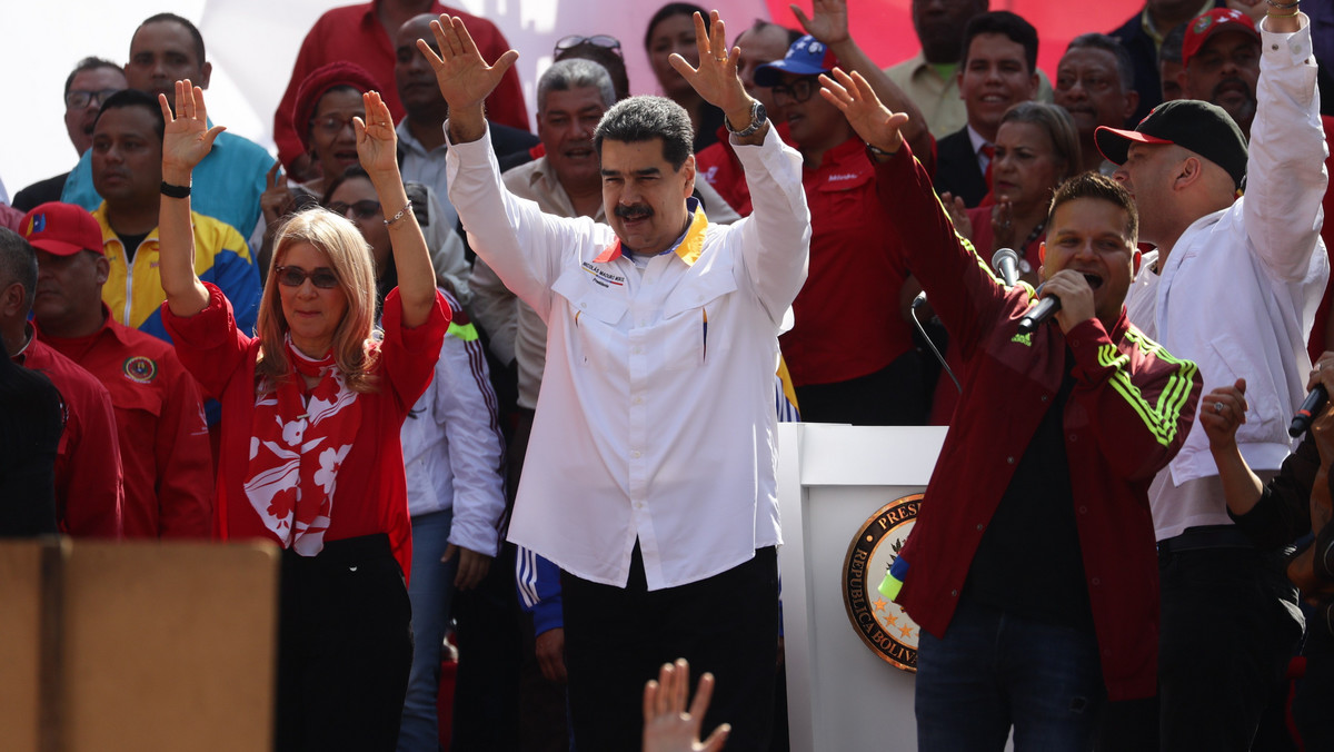Urzędujący prezydent Wenezueli Nicolas Maduro zaproponował wczoraj zdominowanemu przez opozycję parlamentowi rozpisanie przedterminowych wyborów - poinformowała agencja Reuters. Przewodniczący Zgromadzenia Narodowego Juan Guaido nie odniósł się do tej propozycji.