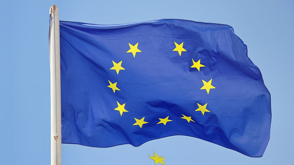700 milliárd forintot küld az EU a magyar pedagógusok béremelésére: ebből fizették a mostani korrekciót