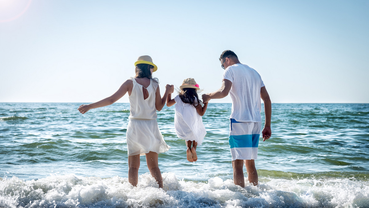 Zatłoczona plaża we Władysławowie. Czy turystów naprawdę jest tak dużo?