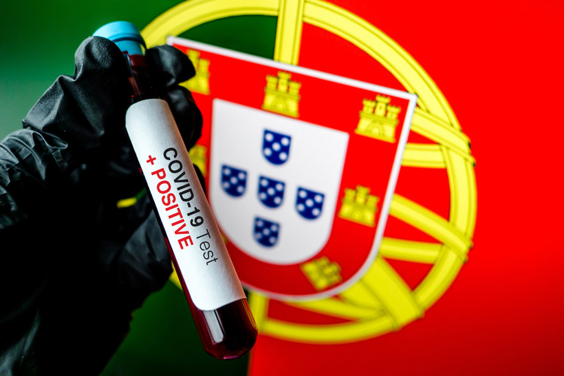 Z szacunków resortu zdrowia Portugalii wynika, że liczba wykrytych infekcji koronawirusem wzrosła z 10,5 tys. do ponad 11,2 tys.