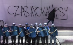 Czas apokalipsy po polsku. Musical o pacyfikacji kopalni Wujek przed świętami w TVP1