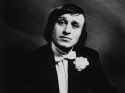 Poetą się nie jest, poetą się bywa. Jonasz Kofta jakiego nie znacie