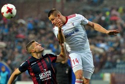 Ekstraklasa: Wieteska i Kądzior wyręczyli Angulo. Górnik liderem tabeli