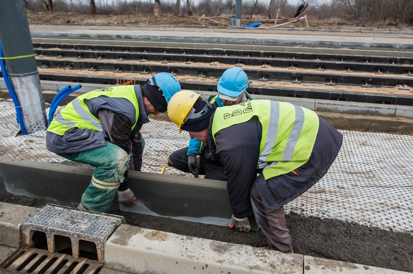 Trasa tramwajowa przy ul. Unii Lubelskiej na półmetku