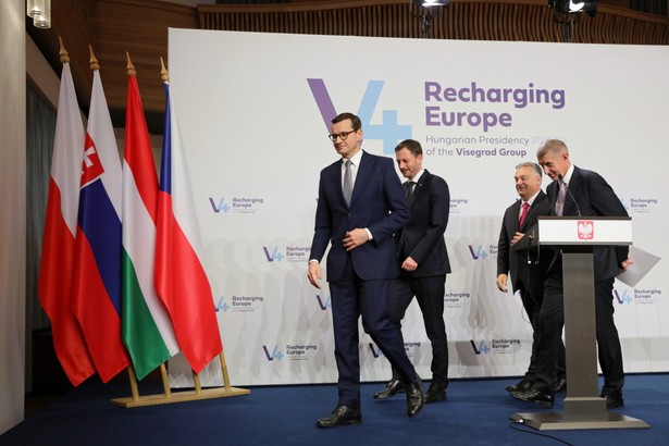 Mateusz Morawiecki, Viktor Orban, Andrej Babis, Eduard Heger