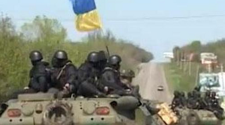 Így nyomul az ukrán hadsereg - videók
