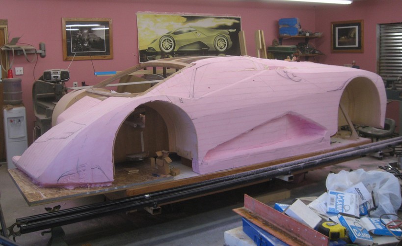 Prototyp wystrugany z kawałków drewna