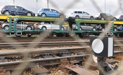 Volkswagen wstrzymał produkcję w sześciu fabrykach. Tylko w jednej straty na 100 mln euro