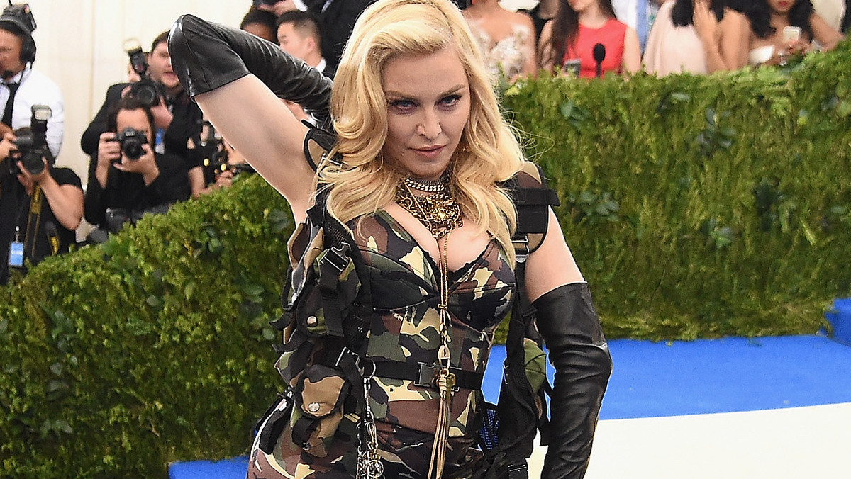 Madonna pojawiła się na okładkach włoskiej wersji magazynu "Vogue". Za produkcję sesji z udziałem amerykańskiej supergwiazdy odpowiadała polska firma.