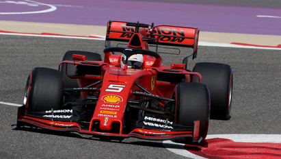 Vettelnek kezd elege lenni a Forma-1-ből