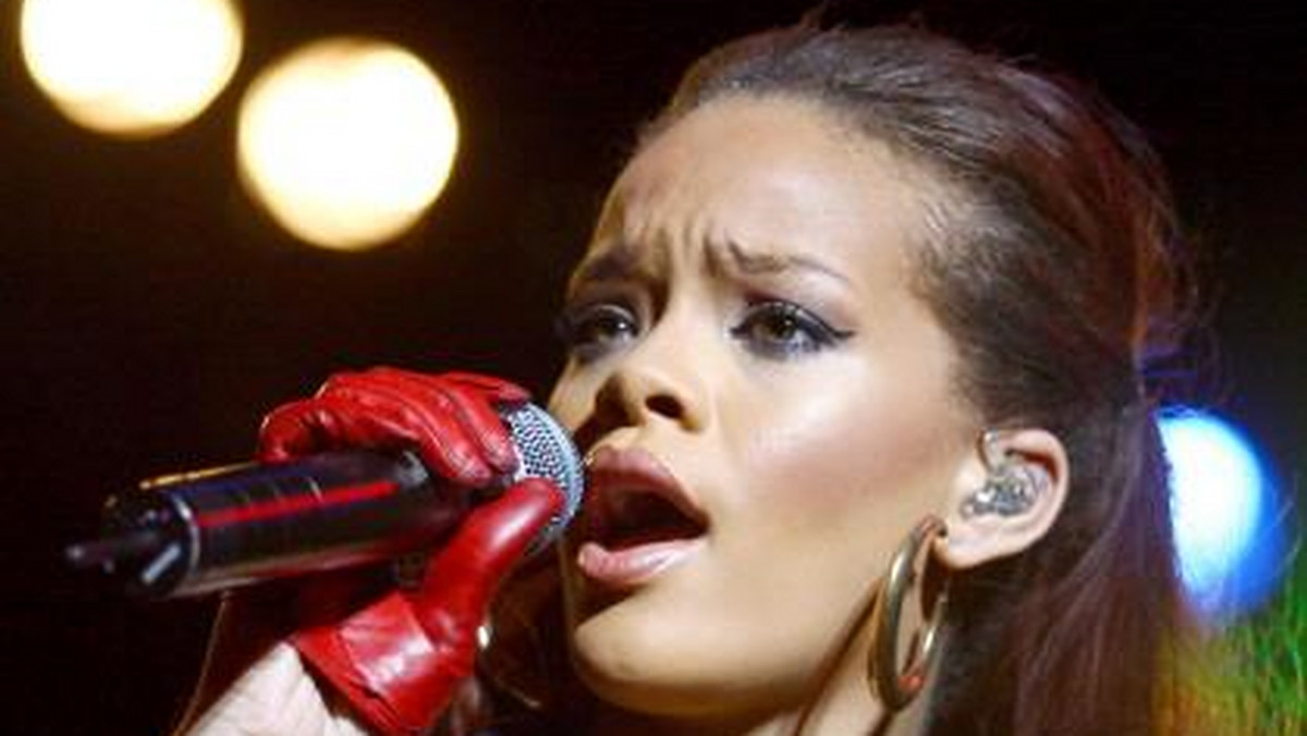 Rihanna wydaje na usługi fryzjerskie 23 tysiące dolarów miesięcznie.