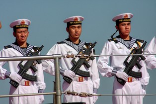 Chiny i Rosja wysyłają okręty na granicę NATO. Do czegoś się szykują