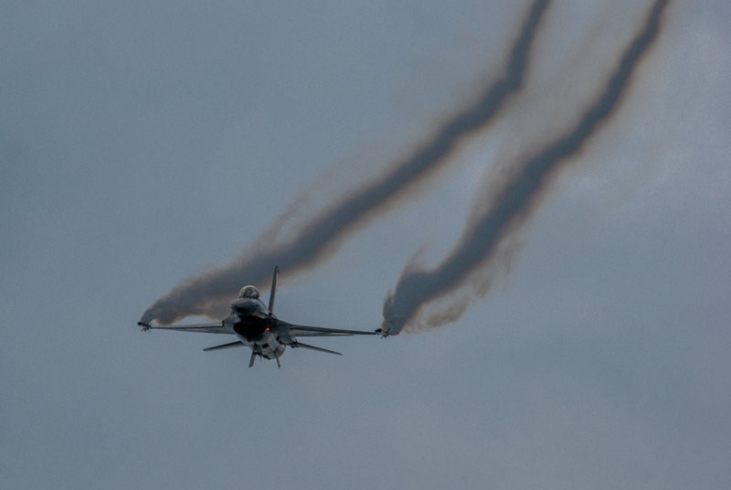 F16 na pokazach Air Show w Radomiu