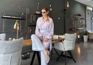 Jelena Kostov proslavila rođendan