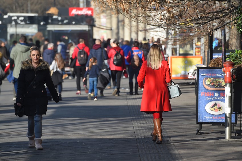 Lepo vreme iskoristite za šetnju i uživanje u prirodi.