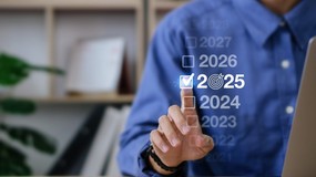 Gospodarcze przeboje 2025: Deregulacja, konkurencyjność, demografia [FELIETON]