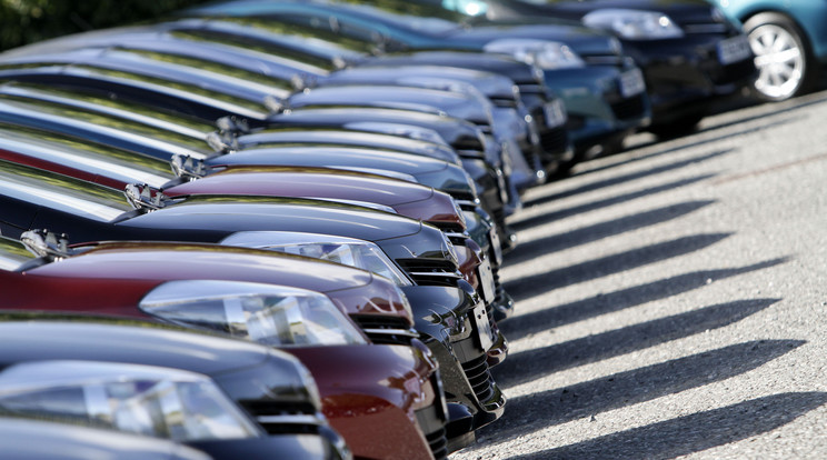 A Toyota cégek számára kialakított autómegosztó szolgáltatást azoknak alálták ki, akiknek időről időre szüksége van ugyan járműre, de sem vásárolni, sem hagyományos formában bérelni nem éri meg nekik