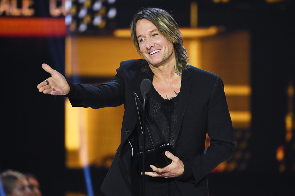 Keith Urban - zwycięzca w kategoriach "Artysta roku - country", "Album roku - country", "Piosenka roku - country"