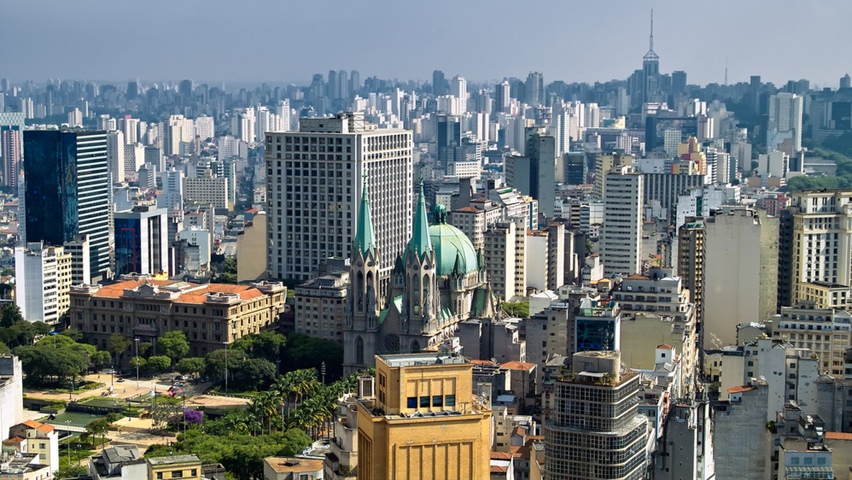 Brazylia do 2020 roku chce połączyć szybką koleją położone w odległości 420 km od siebie metropolie Rio de Janeiro i Sao Paulo, dwa największe miasta kraju - poinformowały w czwartek brazylijskie władze.