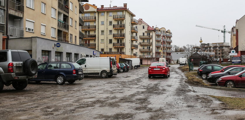 Deweloperzy rozjeżdżają drogi na Ruczaju