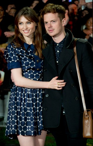 Sophie Ellis-Bextor i Richard Jones na brytyjskiej premierze 'Igrzysk śmierci: W pierścieniu ognia' (11.11.2013)