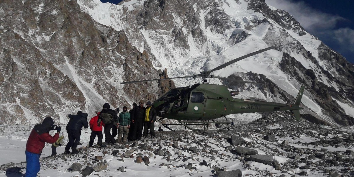 Bohaterowie z Nanga Parbat wrócili do bazy pod K2