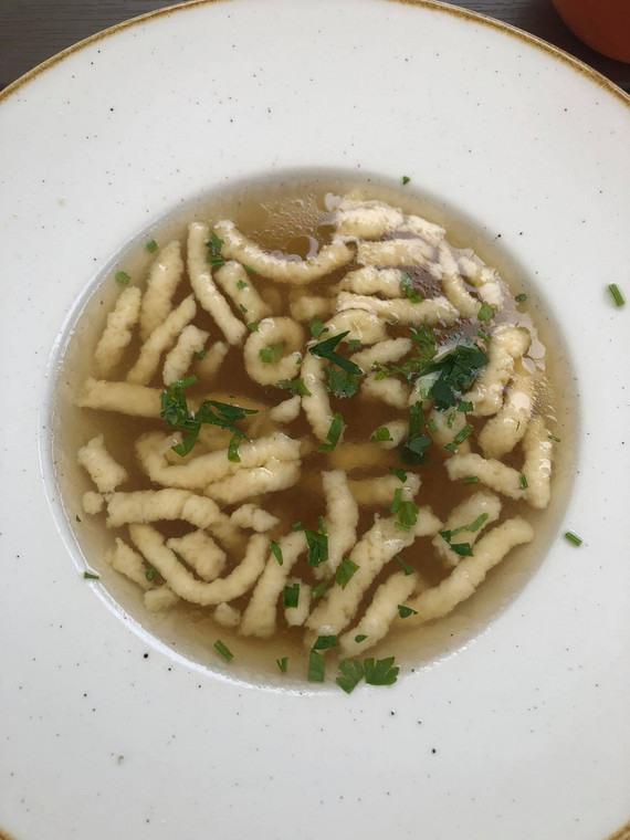 Rosół z gęsi z lanymi kluskami, "Stary kredens" w Sanoku, "Kuchenne rewolucje"