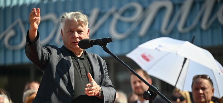 "Niech pan usunie te bariery". Bogdan Borusewicz apeluje do Karola Nawrockiego