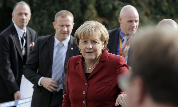 Amerykanie podsłuchiwali Merkel? Nabrali wody w usta