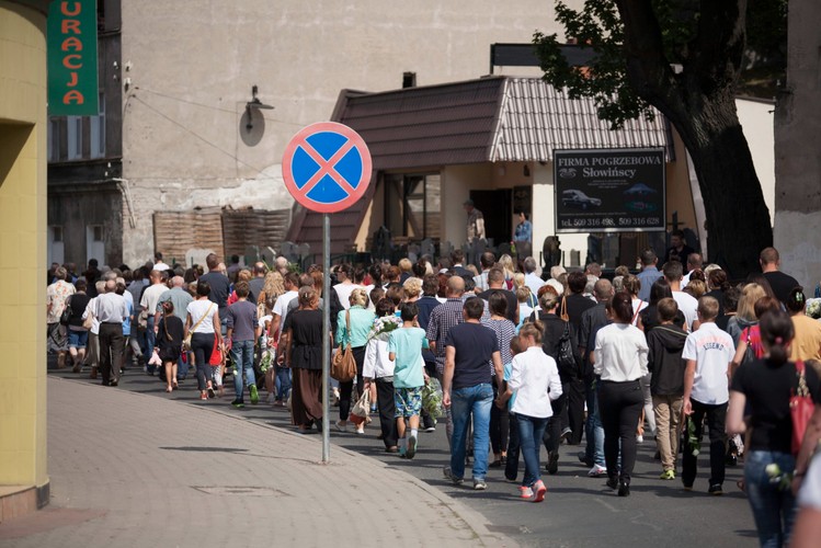 Pogrzeb 10-letniej Kamili z Kamiennej Góry