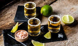 Tequila - pić z cytryną czy pomarańczą? Wpływ tequili na zdrowie