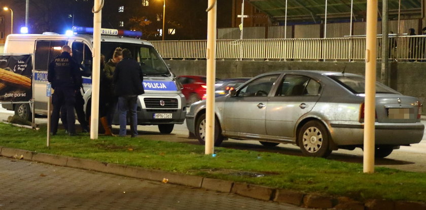 Młody mężczyzna umierał przy stacji paliw w Gdańsku. Policja ustala kim był