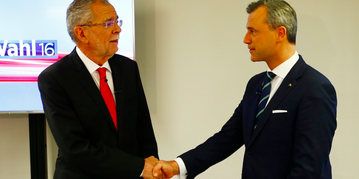 VAN DER BELLEN LEADS: The far-right admits defeat in the Austrian election