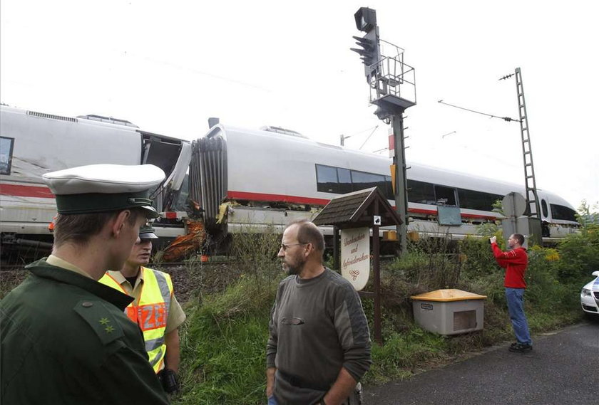 Wypadek szybkiego pociągu. Foto