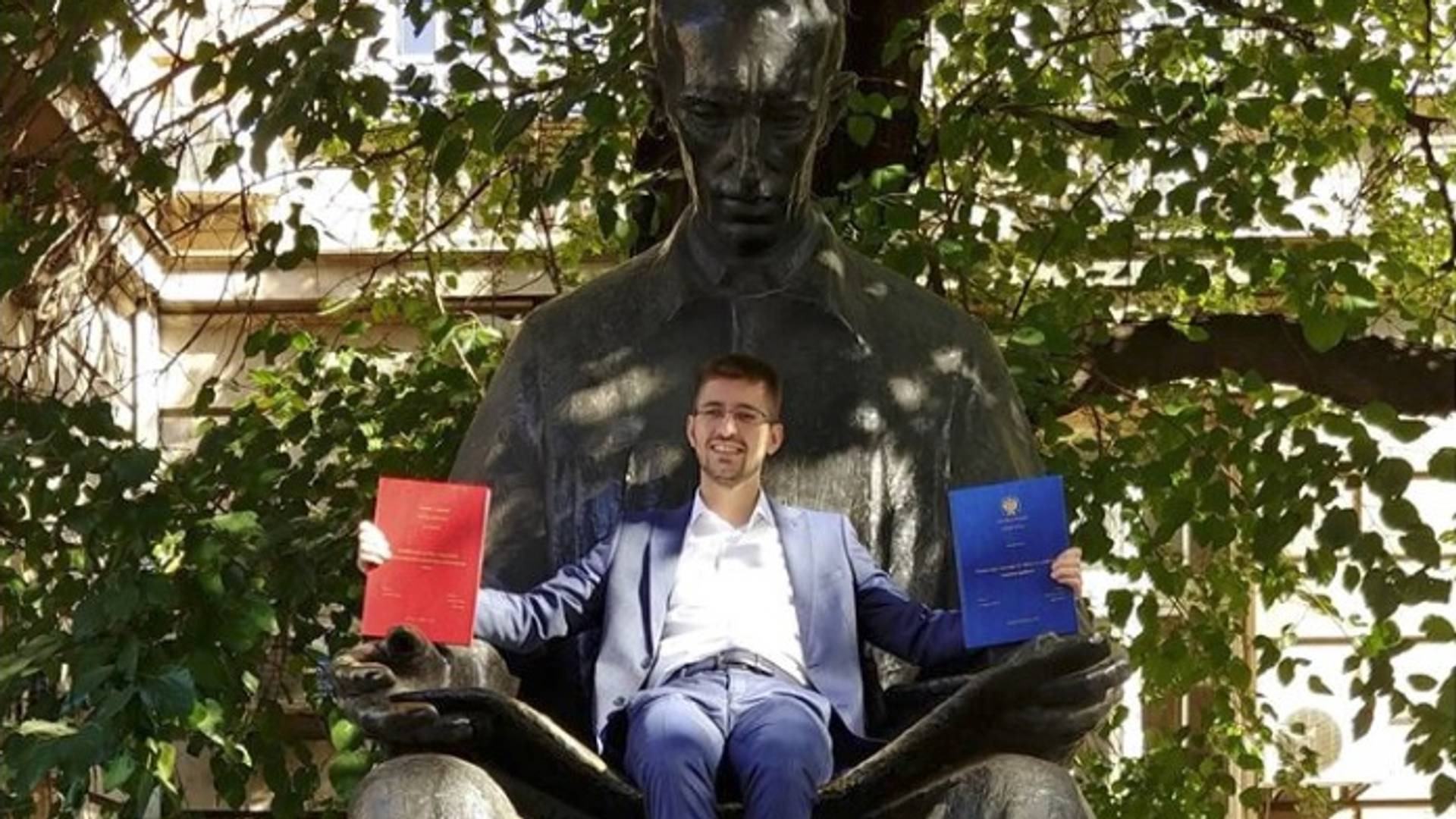 Bravo, Nemanja! Momak koji je upravo diplomirao na dva fakulteta ima najbolji savet za uspeh u životu