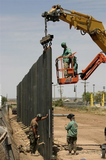 MEXICO - EMIGRANTS