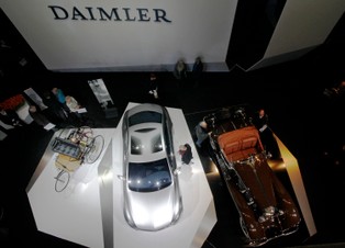 Budowa fabryki Daimlera jeszcze w tym roku. Co przesądziło o wyborze Polski?