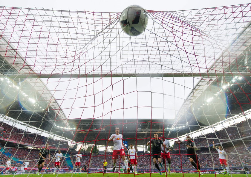 Piłkarze Bundesligi docenili Lewego. Jest najlepszy