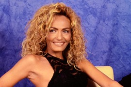 Prelepa IŠTAR zaludela je Srbe hitom ALABINA: Služila je vojsku, dobila blizance i nećete verovati KAKO IZGLEDA u 57. godini