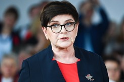 Beata Szydło: Nie wstydzę się mówić po polsku w PE. A jest taka europosłanka...
