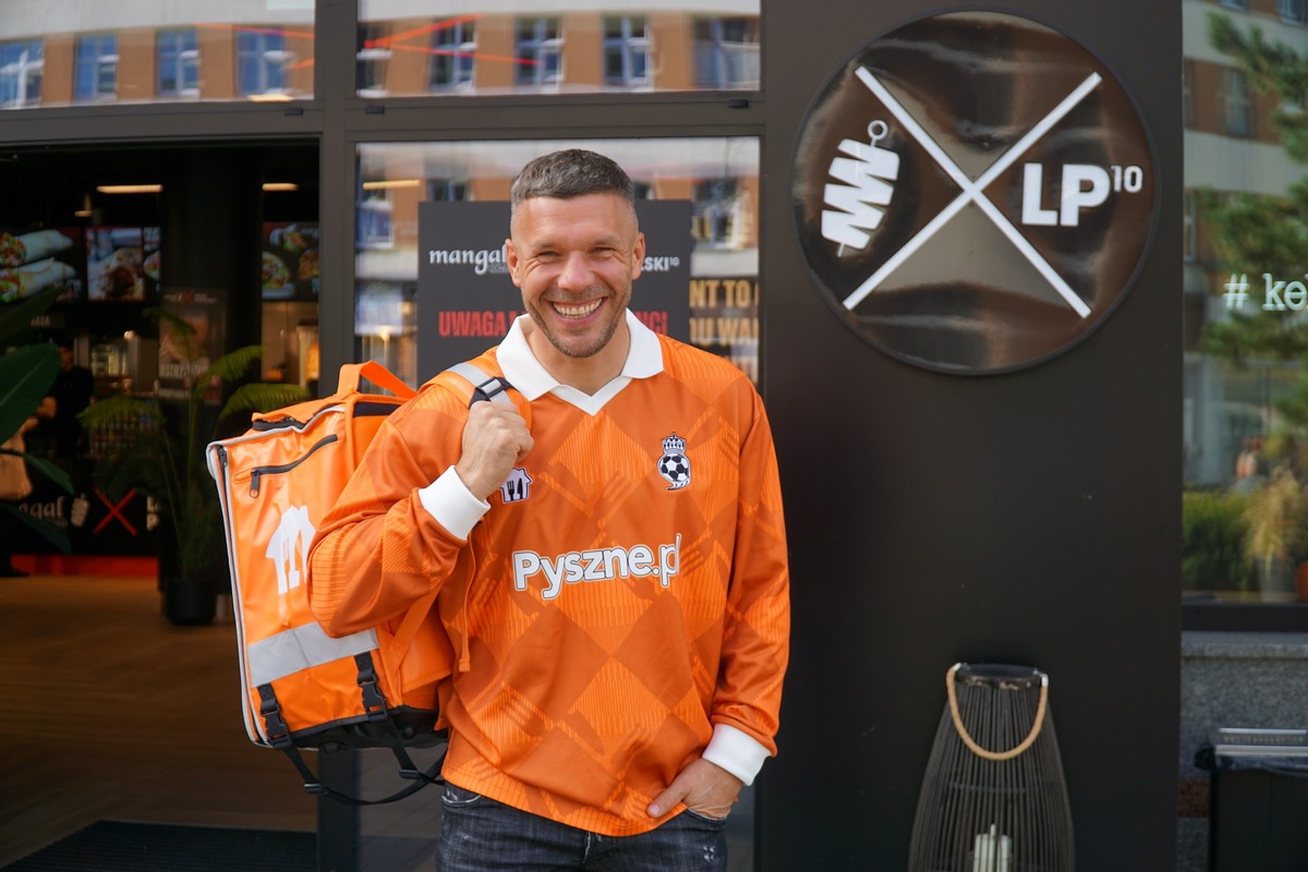 Znany piłkarz chce podbić Polskę i świat swoimi kebabami