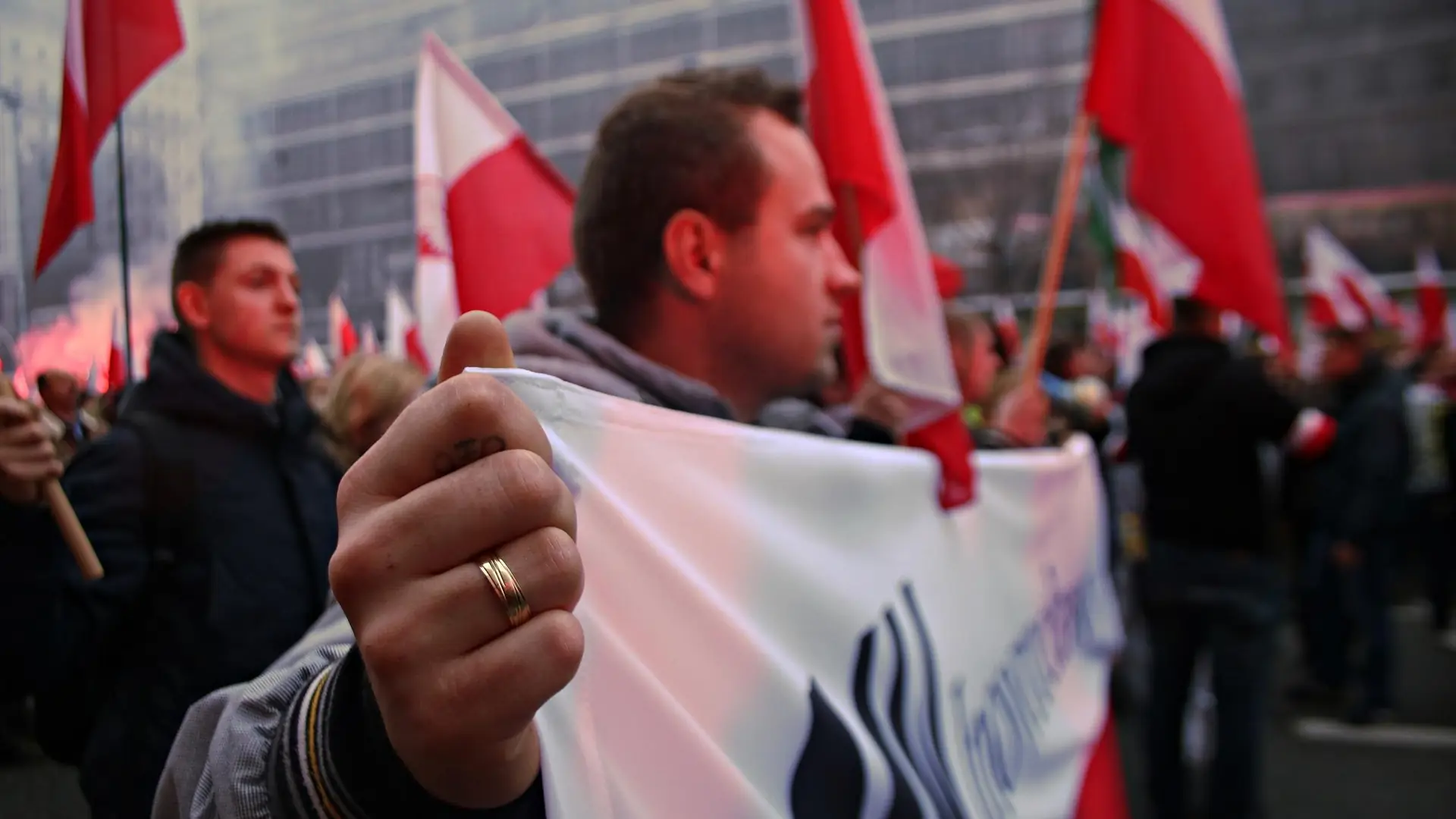 Walka Facebooka z Narodowcami. Serwis już kilka razy w tym tygodniu zablokował stronę Marszu Niepodległości