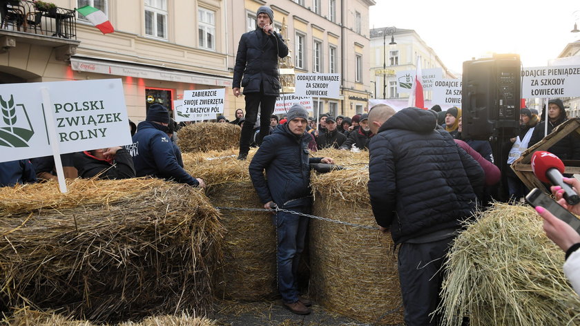 Rolnicy z AGROunii zablokowali Nowy Świat.