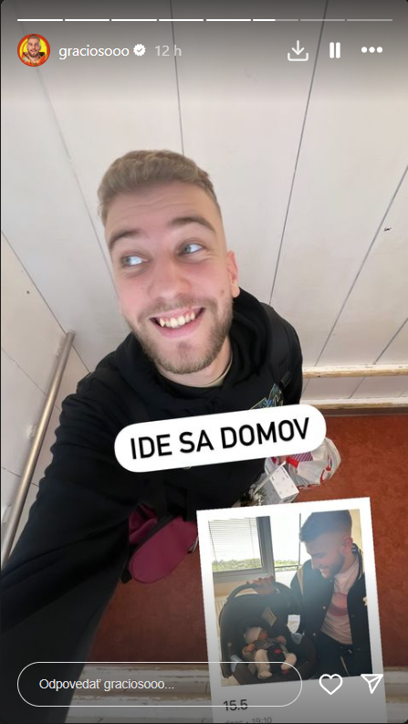 Samo si konečne zobral domov synčeka aj manželku.