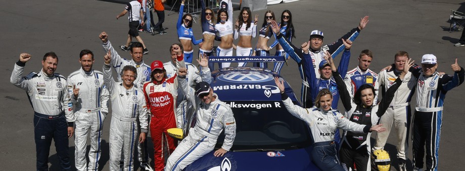 Gwiazdy specjalnego wyścigu Scirocco R Cup w Moskwie