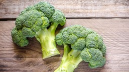 zupa krem z brokuła – lekka, zielona klasyka na szybki i zdrowy obiad.