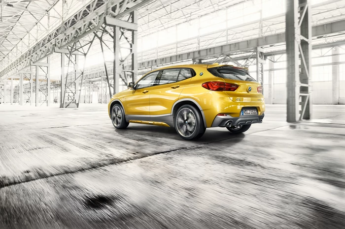 BMW X2