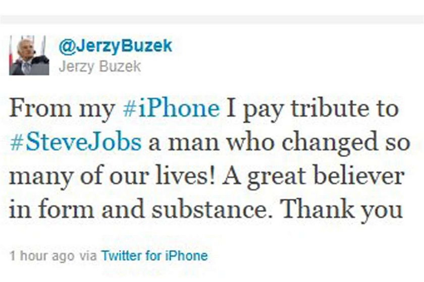 Buzek przez iPhone'a złożył hołd Jobsowi