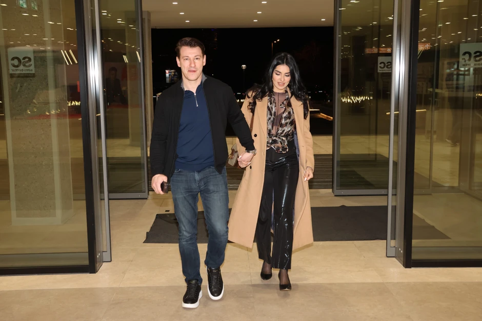 Muhamed Muki Bešić, Tanja Savić