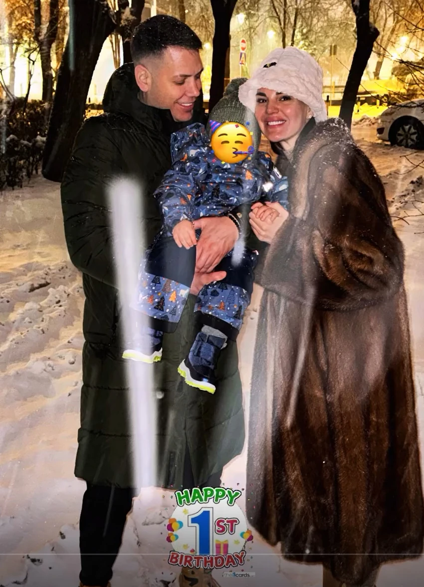 Jovana i Bogdan zajedno drže i grle sina Jakova, danas mu je prvi rođendan: "Hvala ti ženo, hvala ti Bože"